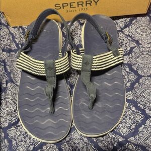 Sperry Navy and Cream Sandals